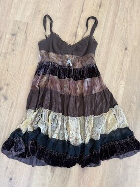 Vintage BCBG Max Adria Boho Tiered Spaghetti Strap Dress in Brown & Cream